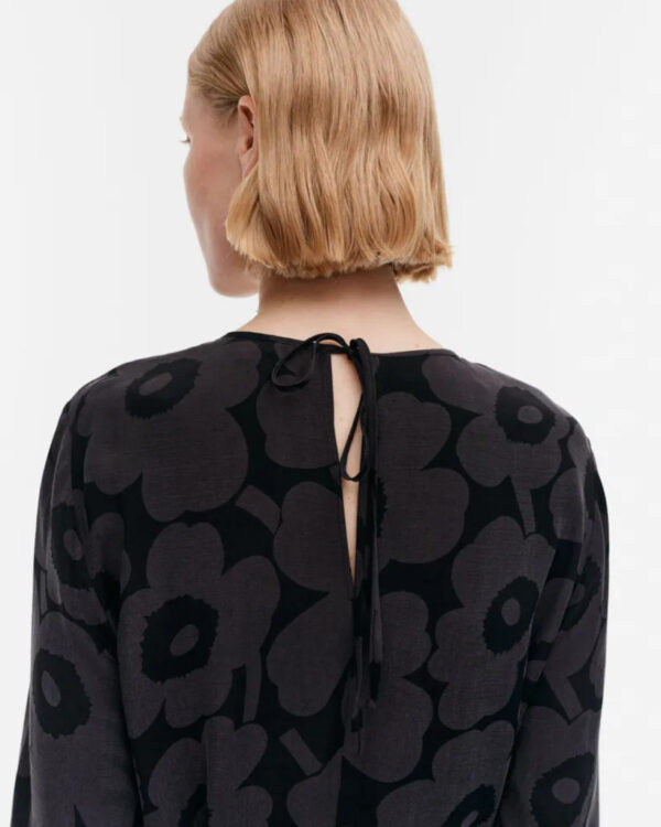 Lahjat Unikko - Mekko musta, harmaa - Image 5